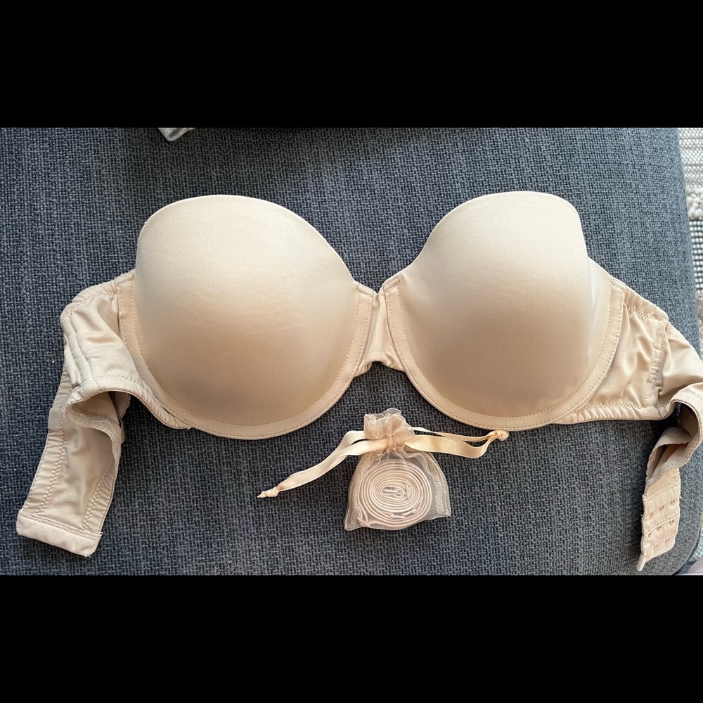 Maidenform beige convertible or strapless bra size 38C three hook & eye closure